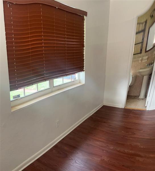 Image 24 of 31 For 75 128th Terrace