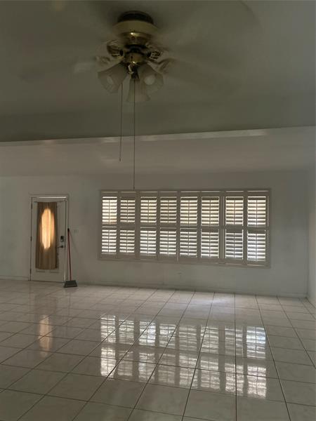 Image 26 of 31 For 75 128th Terrace