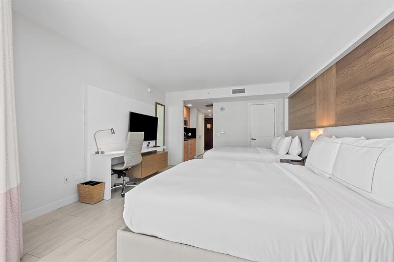 Image 5 of 18 For 505 Fort Lauderdale Bch Blvd  1512