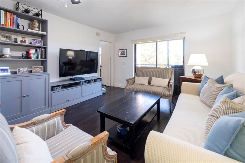 Image 10 of 29 For 2786 104th Ave  309
