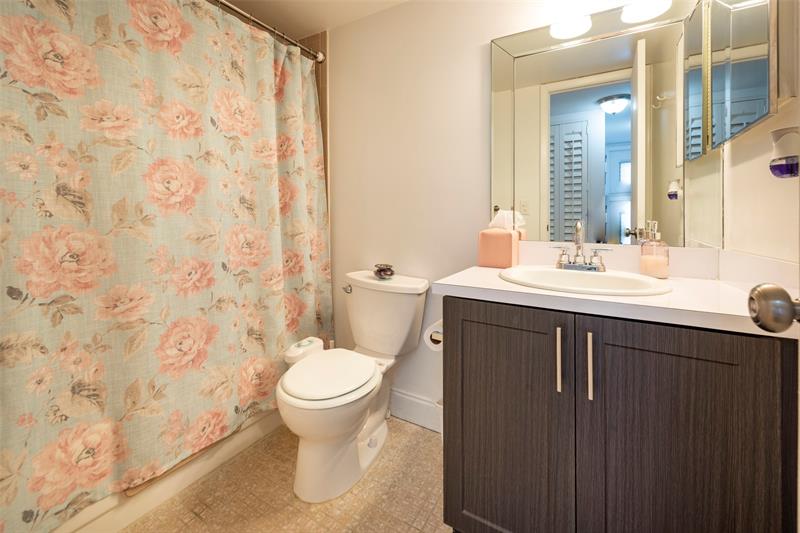 Image 18 of 29 For 2786 104th Ave  309