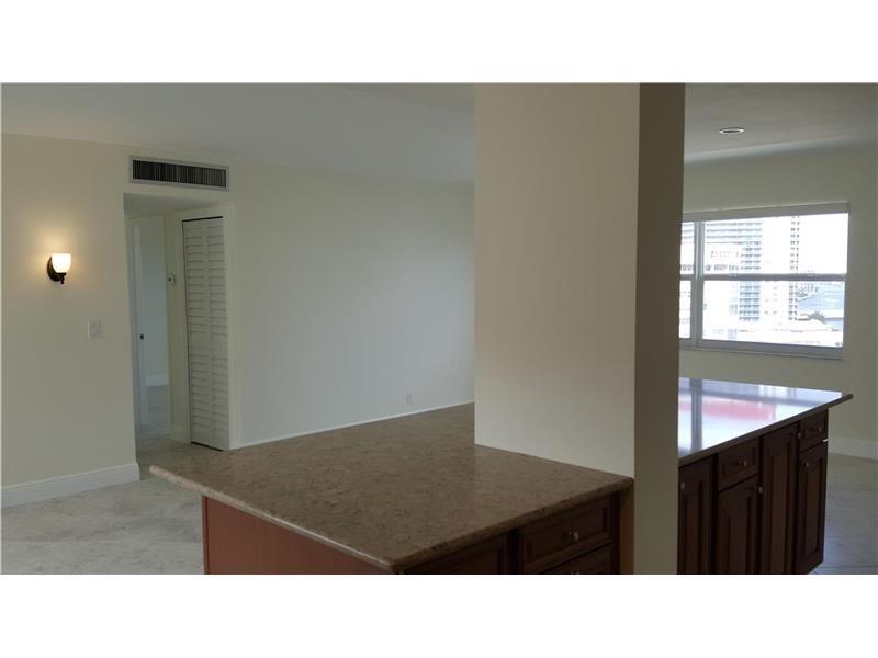Image 11 of 40 For 121 Golden Isles Dr  1201