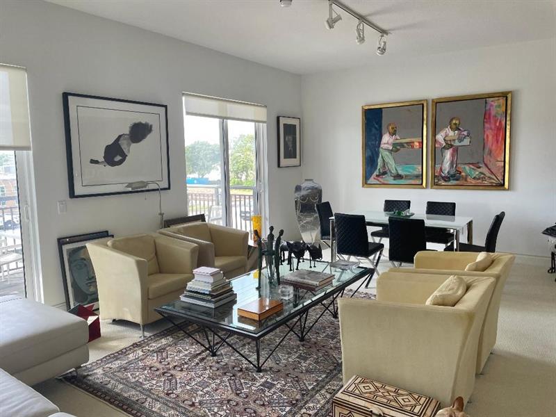 Image 6 of 45 For 2631 14th Ave  208