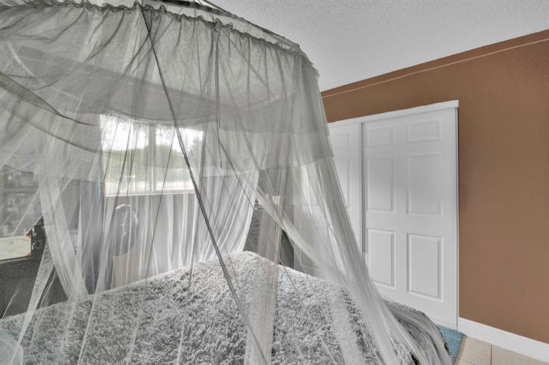 Image 15 of 44 For 3413 44th St  108