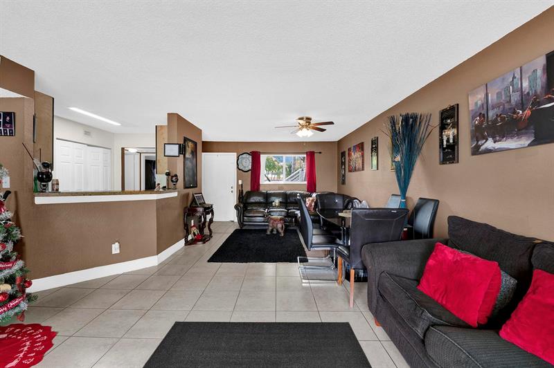 Image 24 of 44 For 3413 44th St  108