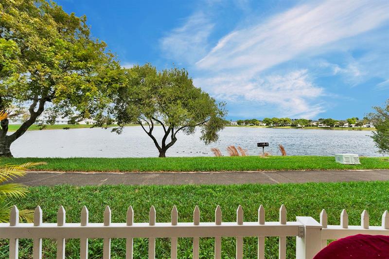 Image 31 of 44 For 3413 44th St  108