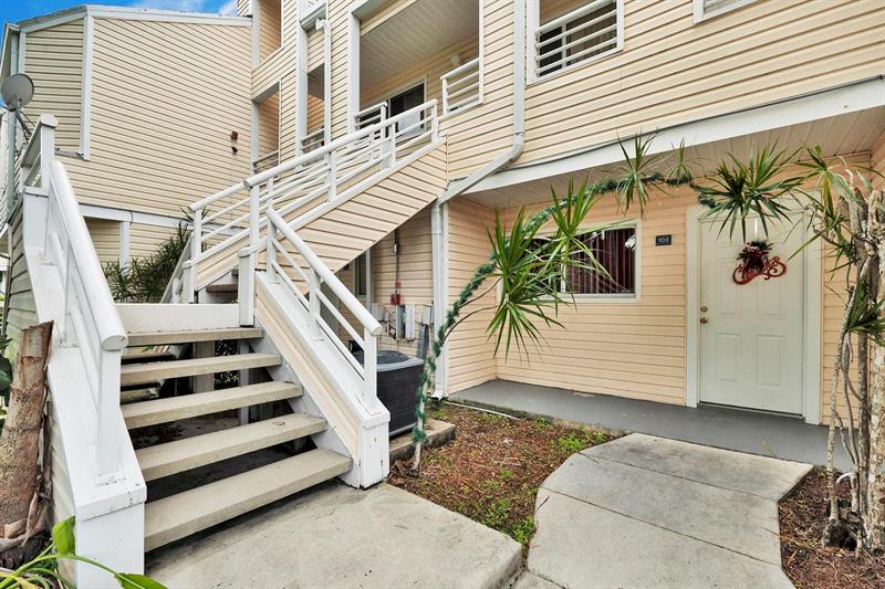 Image 34 of 44 For 3413 44th St  108