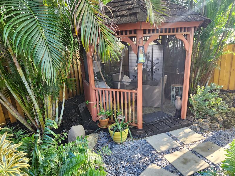 Image 4 of 62 For 100 26th Dr  
