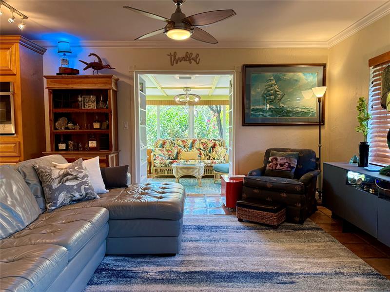 Image 8 of 62 For 100 26th Dr  