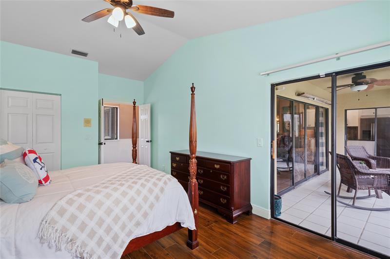 Image 16 of 29 For 10553 10th Ct  D-140