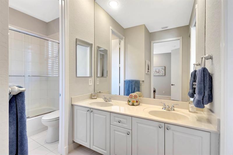 Image 34 of 45 For 150 Sedona Way