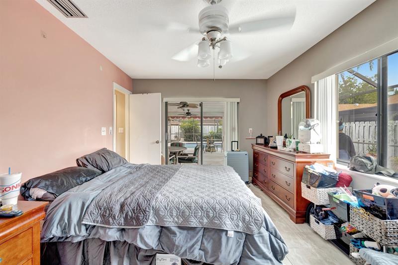 Image 28 of 68 For 5230 73rd Way