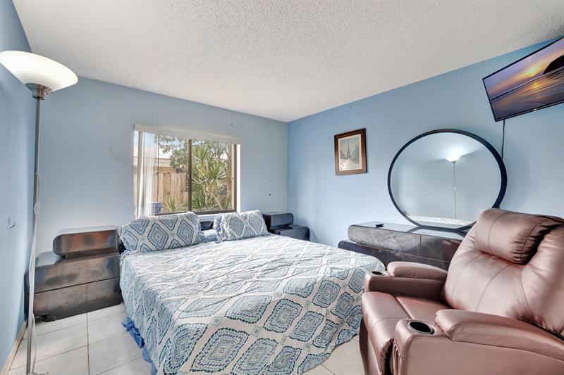 Image 34 of 68 For 5230 73rd Way