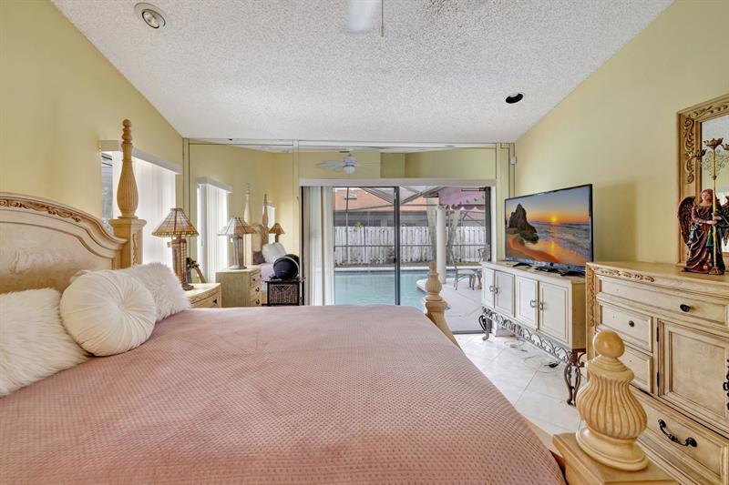 Image 41 of 68 For 5230 73rd Way