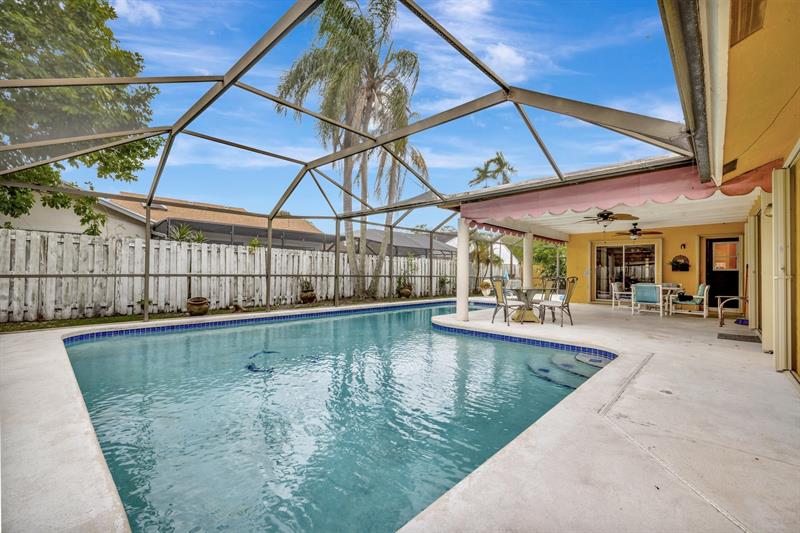 Image 49 of 68 For 5230 73rd Way