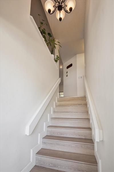 Image 4 of 31 For 2206 Congressional Way  2206