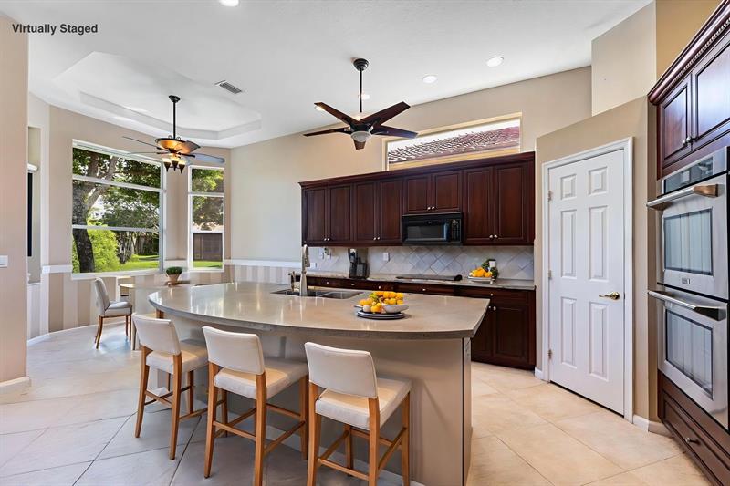 Image 2 of 39 For 1914 Via Castello