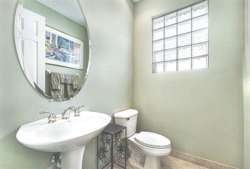 Image 27 of 39 For 1914 Via Castello