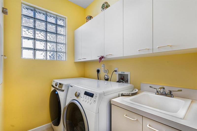 Image 28 of 39 For 1914 Via Castello