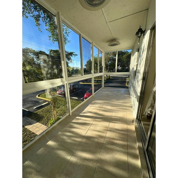 Image 6 of 20 For 5190 Sabal Palm Blvd  201