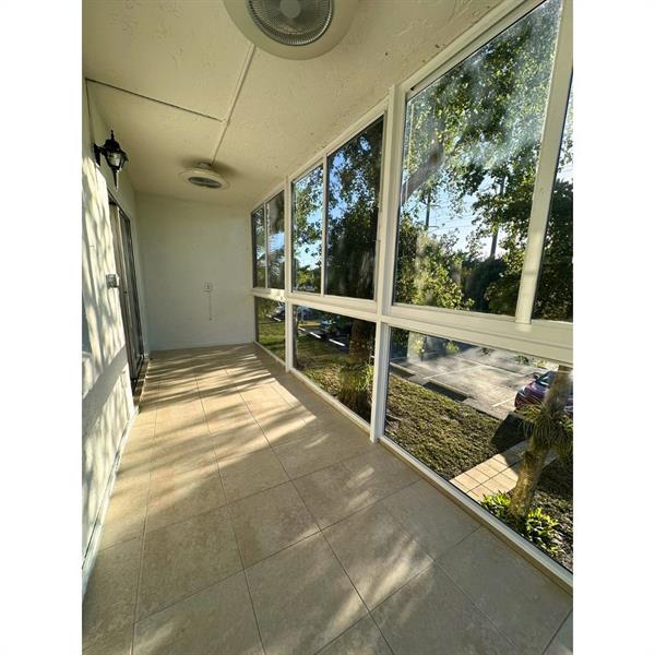 Image 7 of 20 For 5190 Sabal Palm Blvd  201