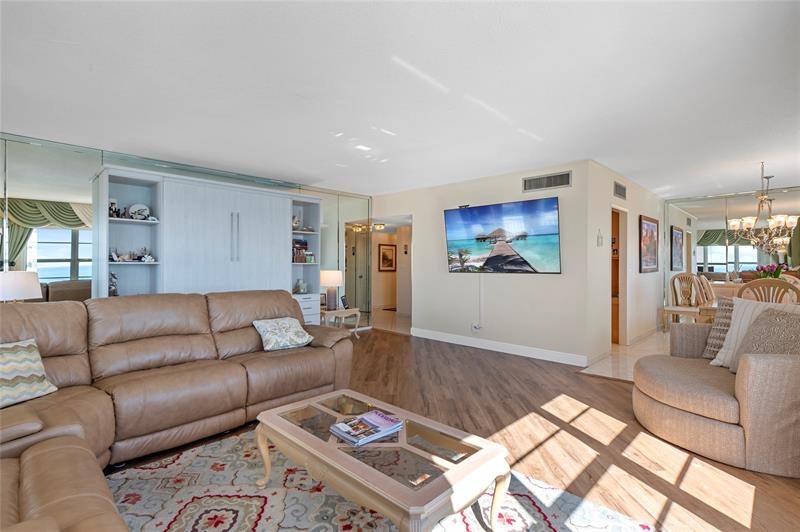 Image 14 of 39 For 3850 Galt Ocean Dr  1001