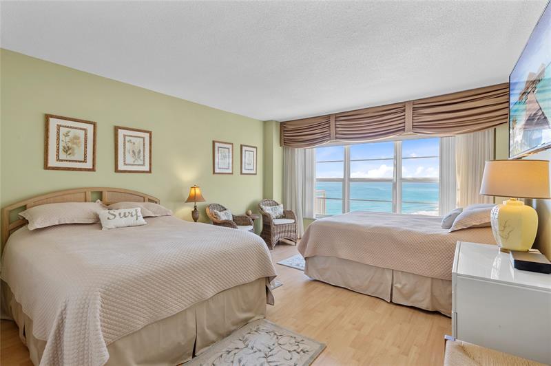 Image 25 of 39 For 3850 Galt Ocean Dr  1001