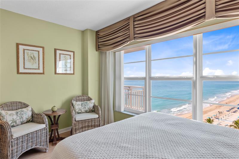 Image 26 of 39 For 3850 Galt Ocean Dr  1001