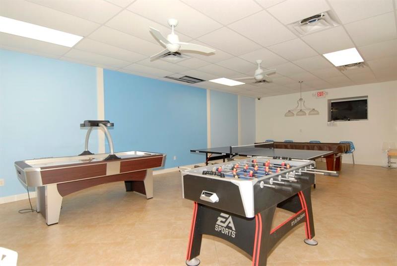 Image 33 of 39 For 3850 Galt Ocean Dr  1001