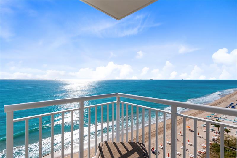 Image 7 of 39 For 3850 Galt Ocean Dr  1001