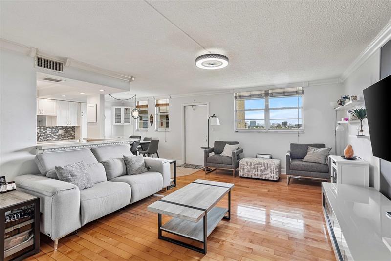 Details for 1811 Jefferson St  805, Hollywood, FL 33020