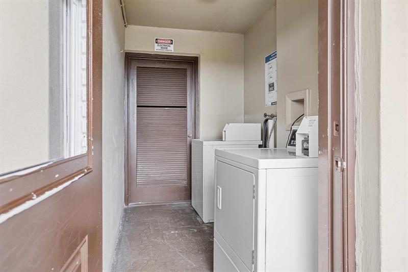 Image 23 of 28 For 1811 Jefferson St  805