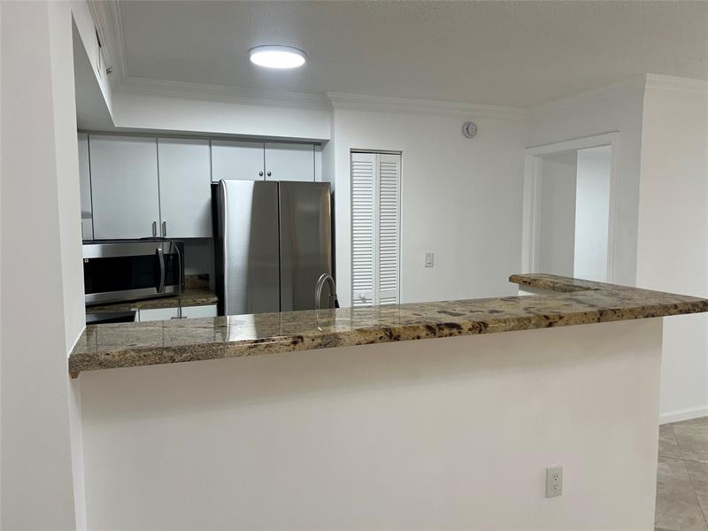 Image 3 of 47 For 4856 State Rd 7  1108
