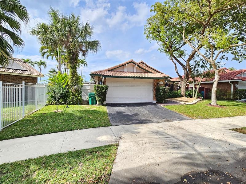 Image 3 of 22 For 11375 Point Dr