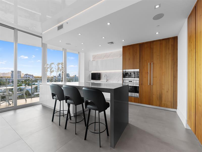 Image 14 of 56 For 701 Fort Lauderdale Beach Blvd  605