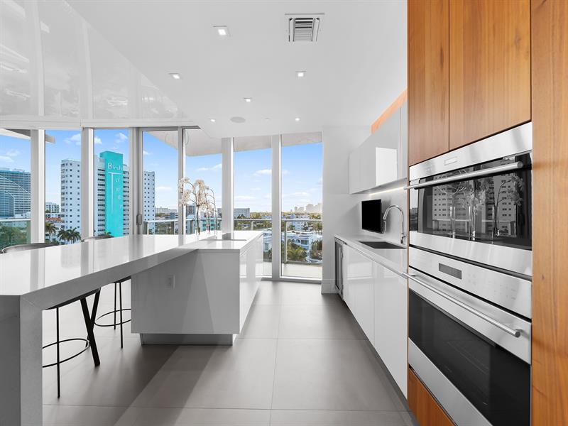 Image 15 of 56 For 701 Fort Lauderdale Beach Blvd  605