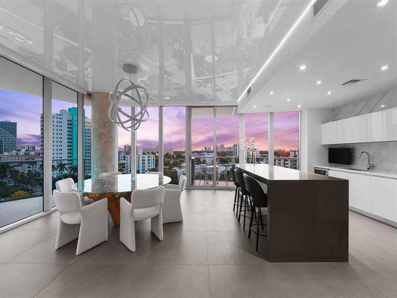 Image 3 of 56 For 701 Fort Lauderdale Beach Blvd  605