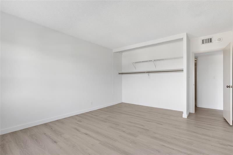 Image 15 of 29 For 2500 Las Olas Blvd  406