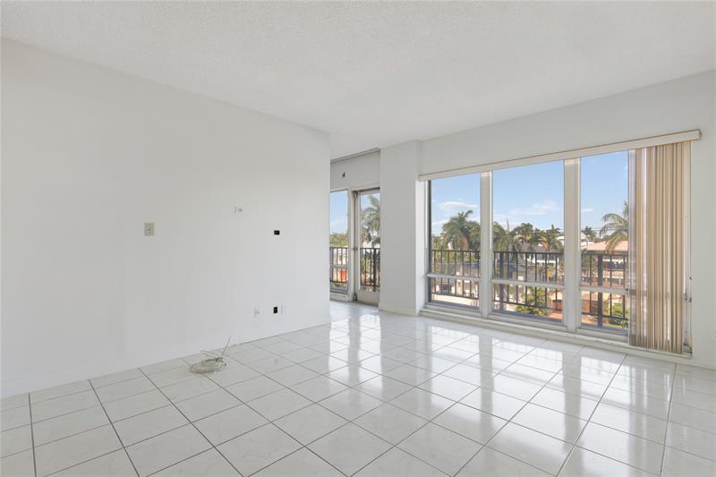 Image 5 of 29 For 2500 Las Olas Blvd  406