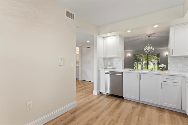 Image 4 of 50 For 1501 131st Way  211p