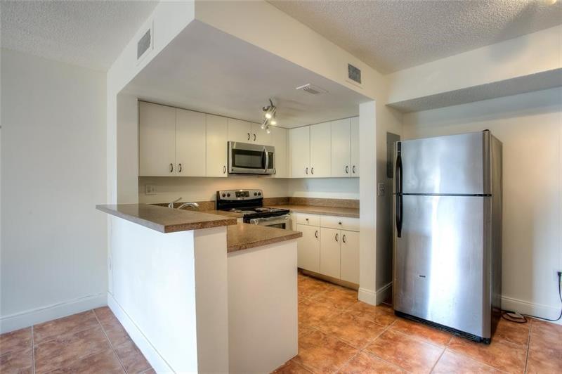 Image 4 of 16 For 510 86th Pl  12-201