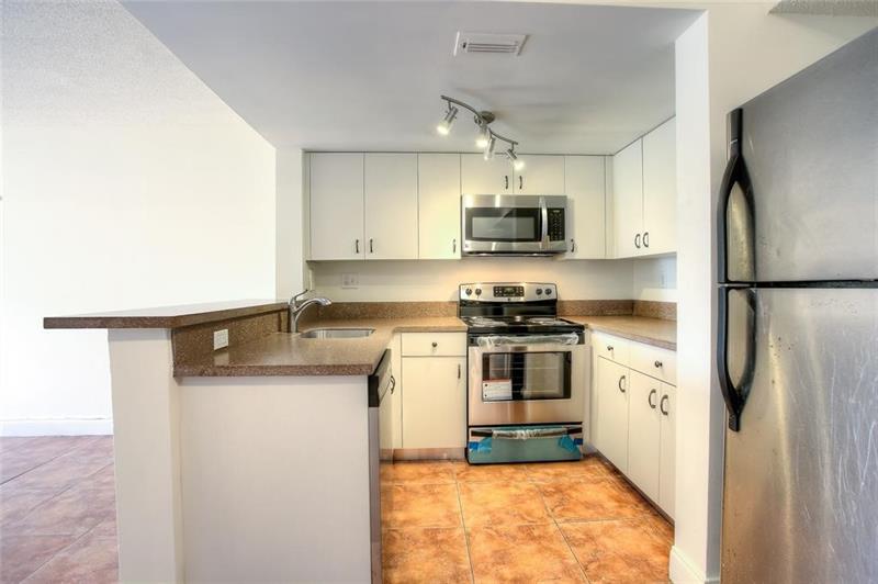 Image 5 of 16 For 510 86th Pl  12-201
