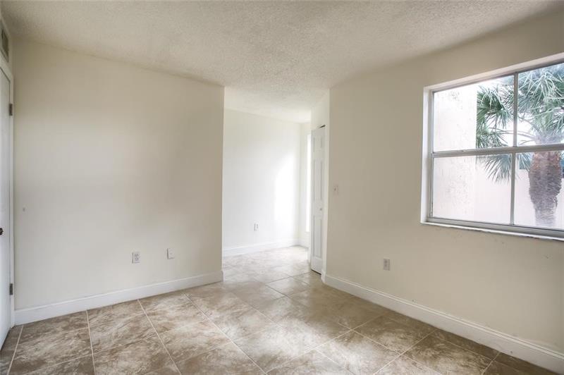 Image 7 of 16 For 510 86th Pl  12-201