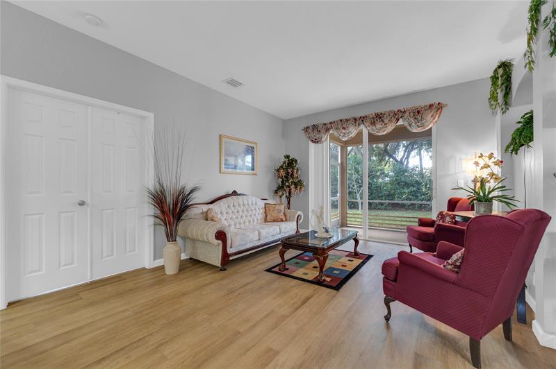 Image 10 of 45 For 11630 48 Street