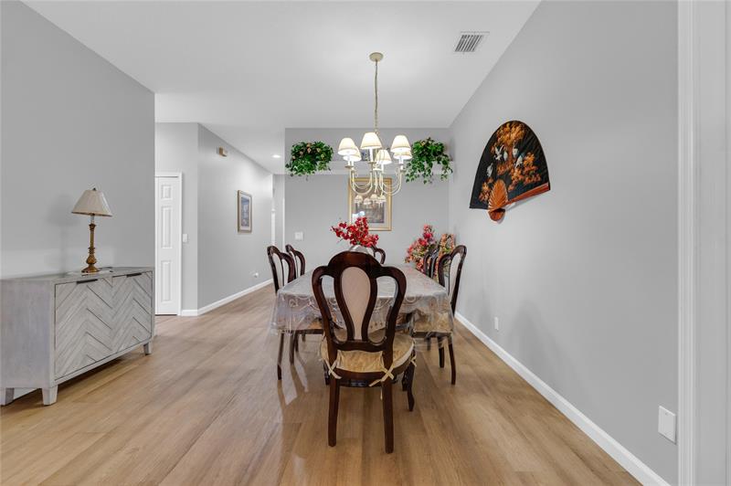 Image 12 of 45 For 11630 48 Street