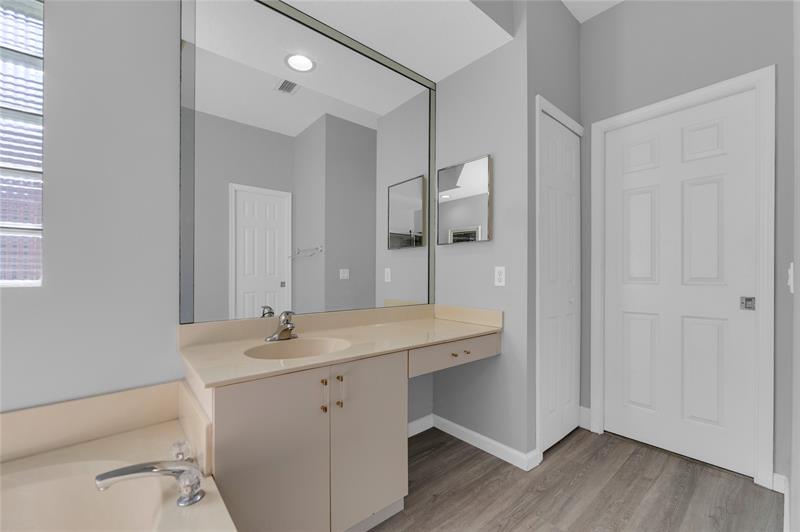 Image 22 of 45 For 11630 48 Street