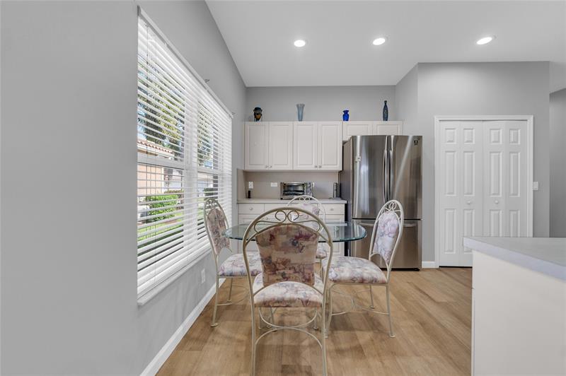 Image 8 of 45 For 11630 48 Street