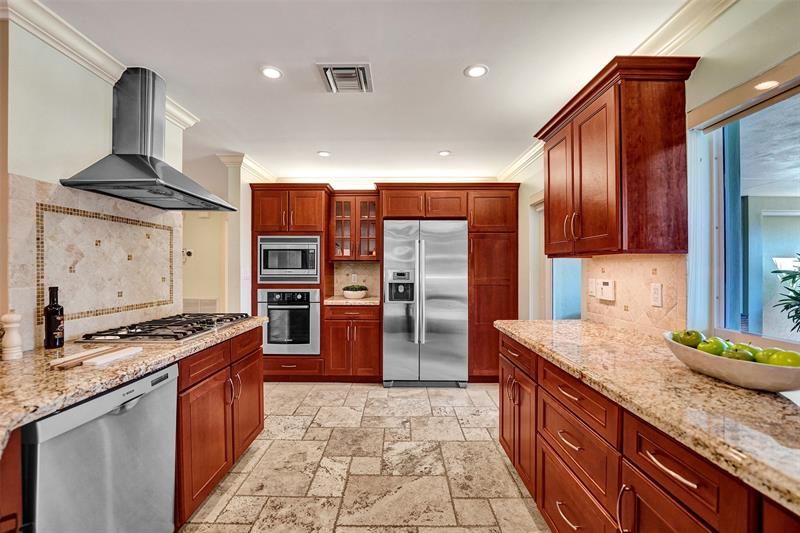 Image 10 of 50 For 2891 23rd St