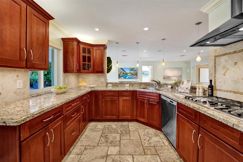 Image 12 of 50 For 2891 23rd St