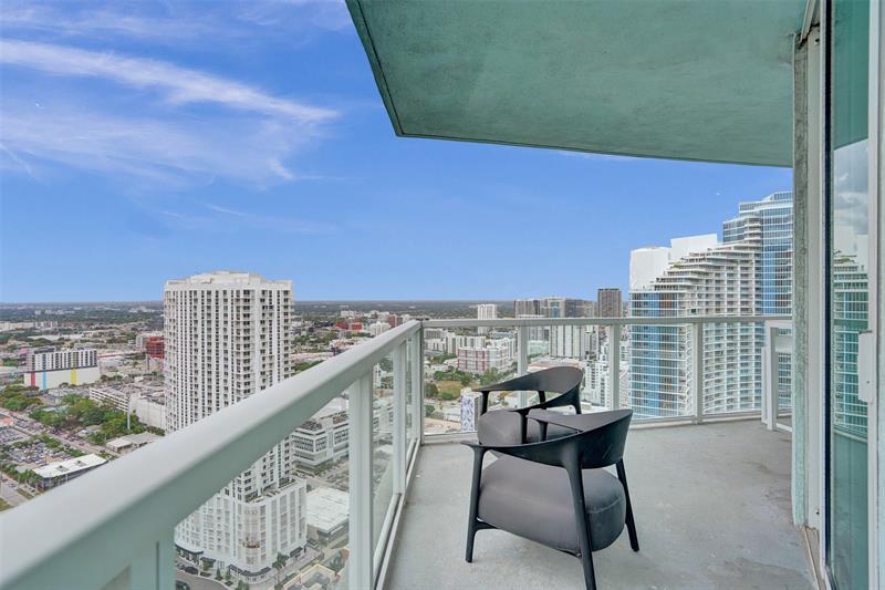 Image 25 of 31 For 1900 Bayshore Drive  3718